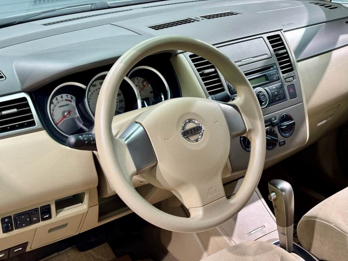 日產(chǎn) 頤達(dá)  2008款 1.6L 自動(dòng)時(shí)尚型圖片