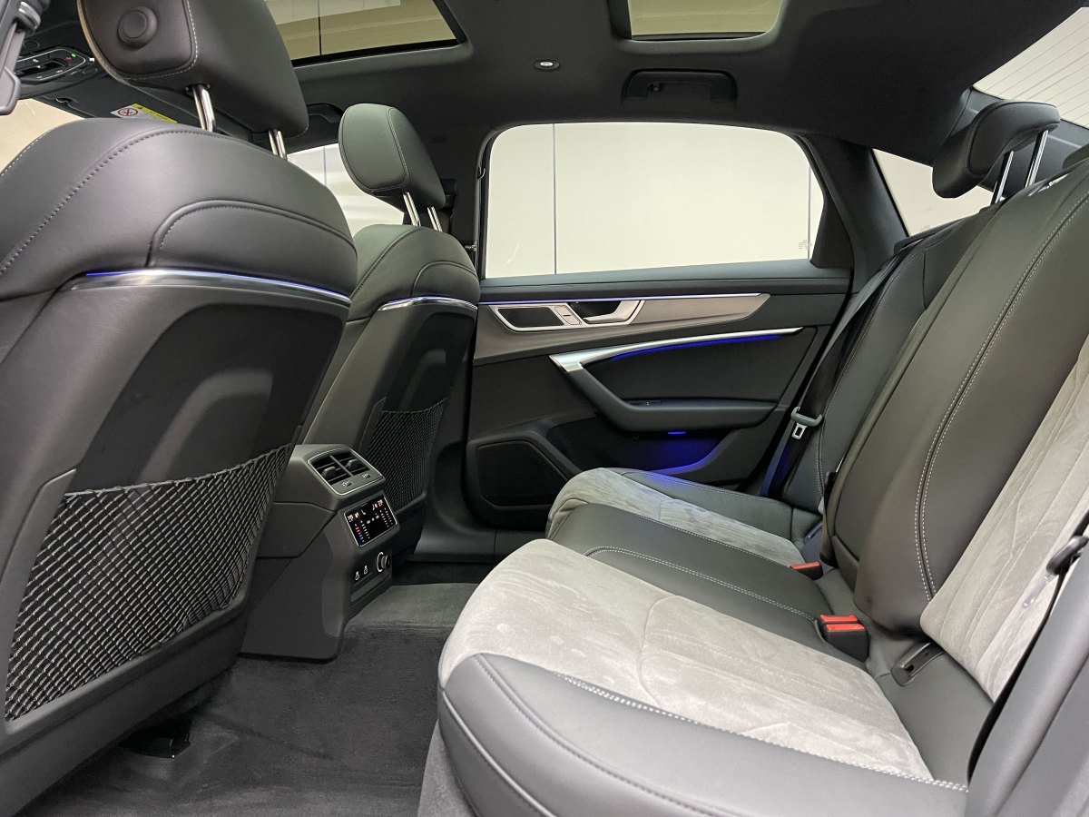 奧迪 奧迪A6L  2024款 45 TFSI 臻選動(dòng)感型圖片