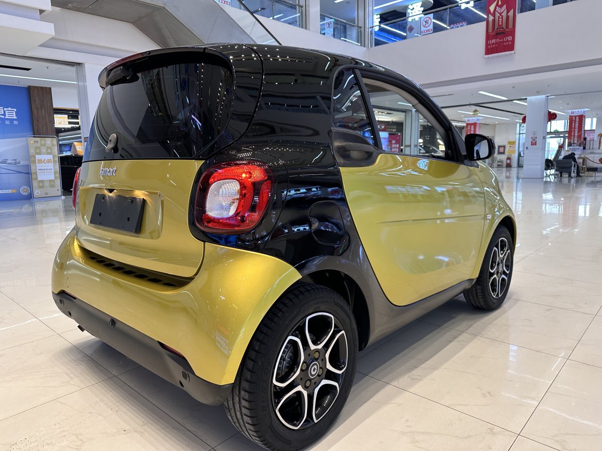 smart fortwo  2016款 0.9T 66千瓦硬頂先鋒版圖片