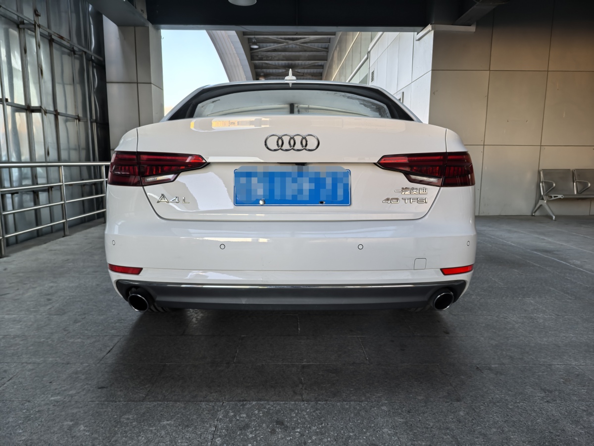 奧迪 奧迪A4L  2017款 Plus 40 TFSI 進(jìn)取型圖片