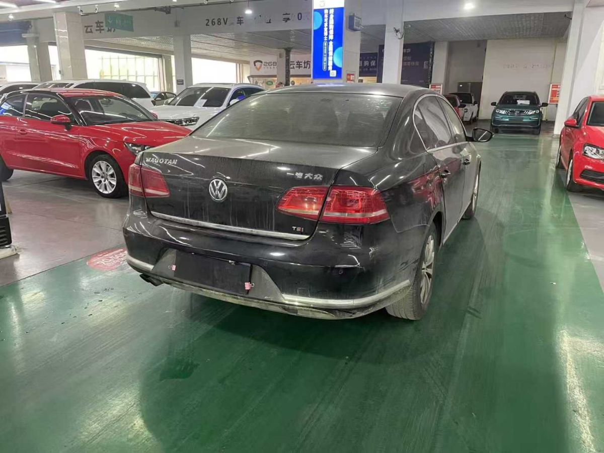 大眾 邁騰  2012款 1.8 TSI 改款領(lǐng)先版圖片