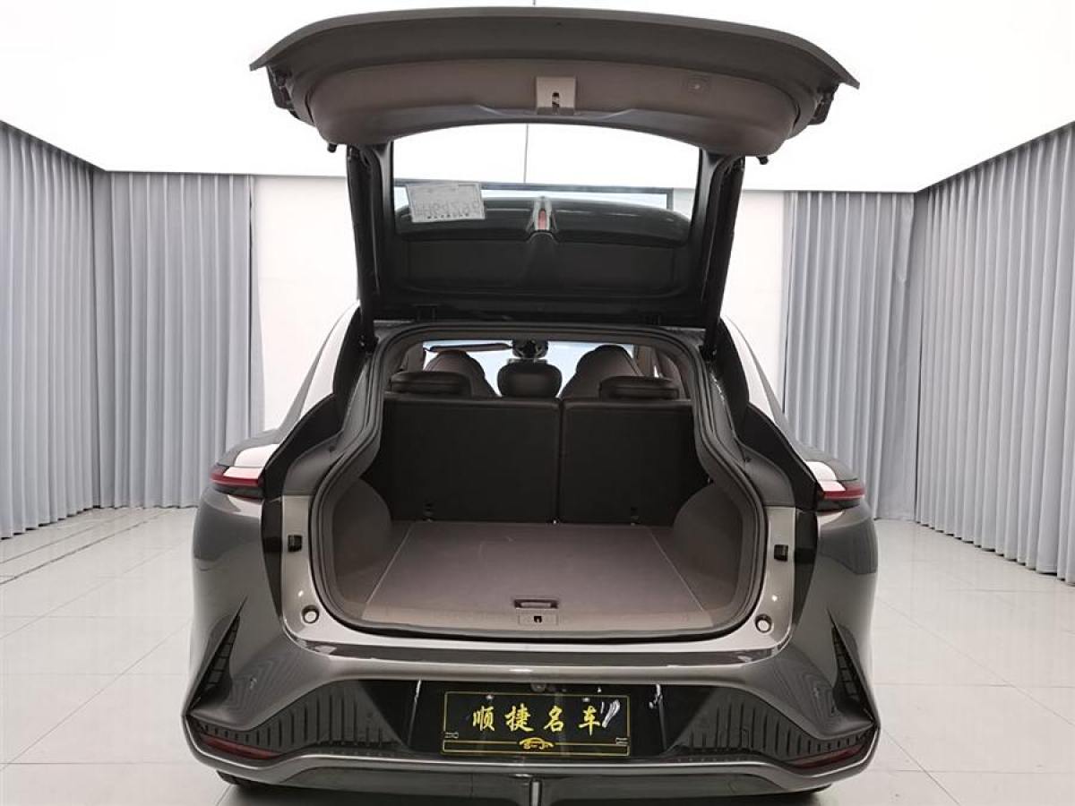 智己 智己LS7  2023款 77kWh Urban Fit后驅(qū)版圖片