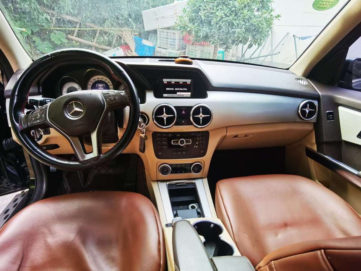 奔驰 奔驰GLK级  2015款 GLK 300 4MATIC 时尚型 极致版图片