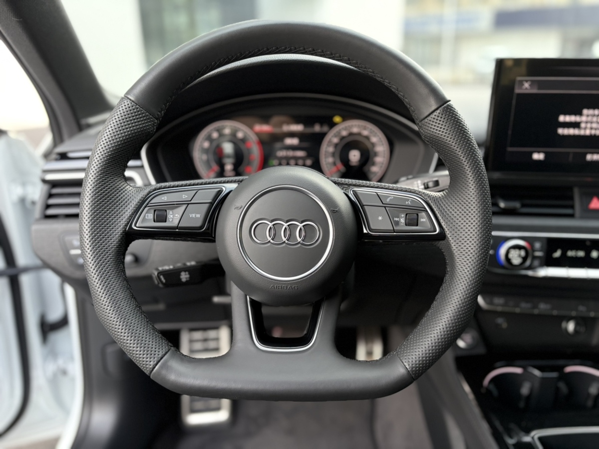 奧迪 奧迪A4L  2024款 40 TFSI 豪華動感型圖片