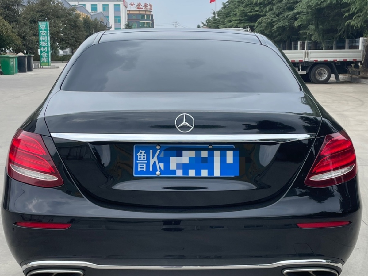 奔馳 奔馳E級(jí)  2019款 E 300 L 豪華型圖片