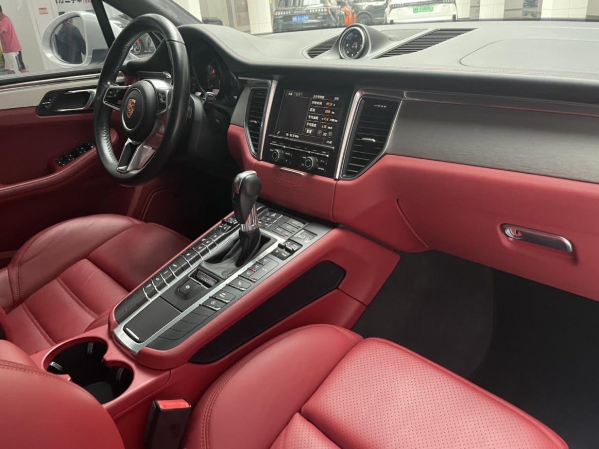 保時(shí)捷 Macan  2014款 Macan Turbo 3.6T圖片