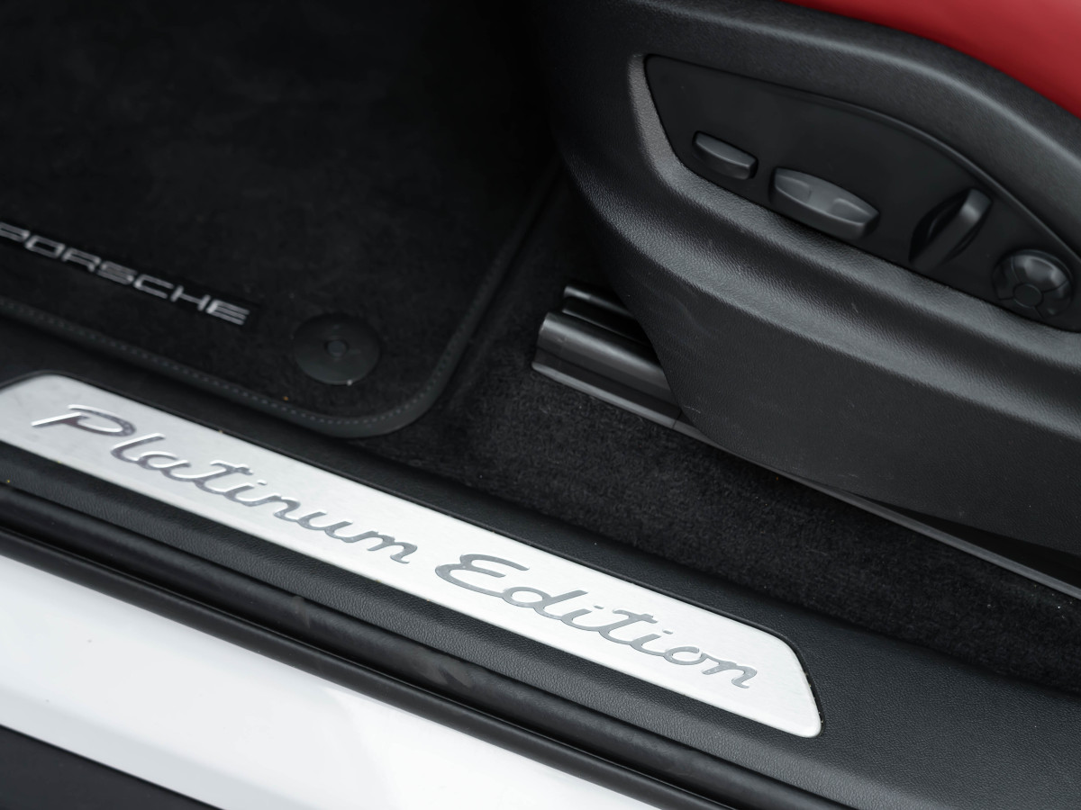 保時(shí)捷 Cayenne  2022款 Cayenne 3.0T 鉑金版圖片