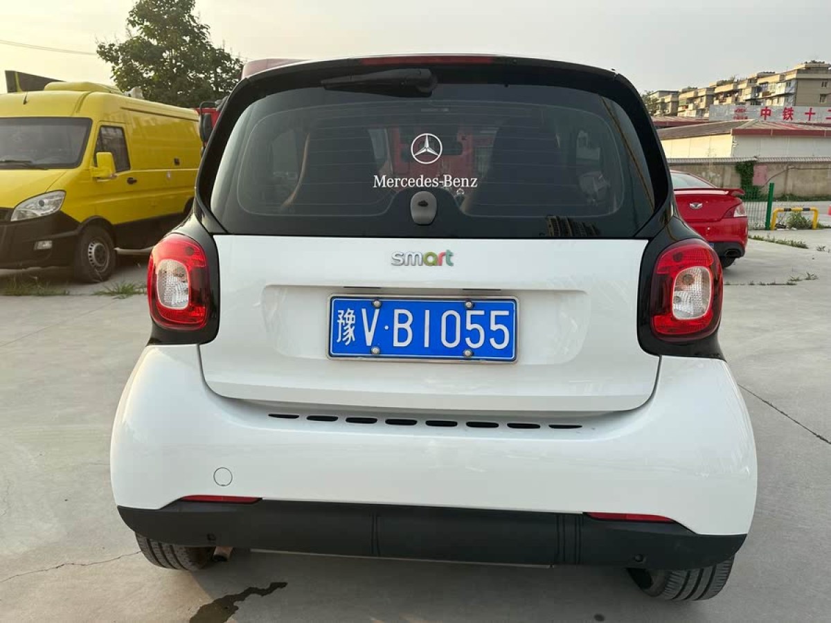 smart fortwo  2015款 1.0L 52千瓦硬頂靈動版圖片