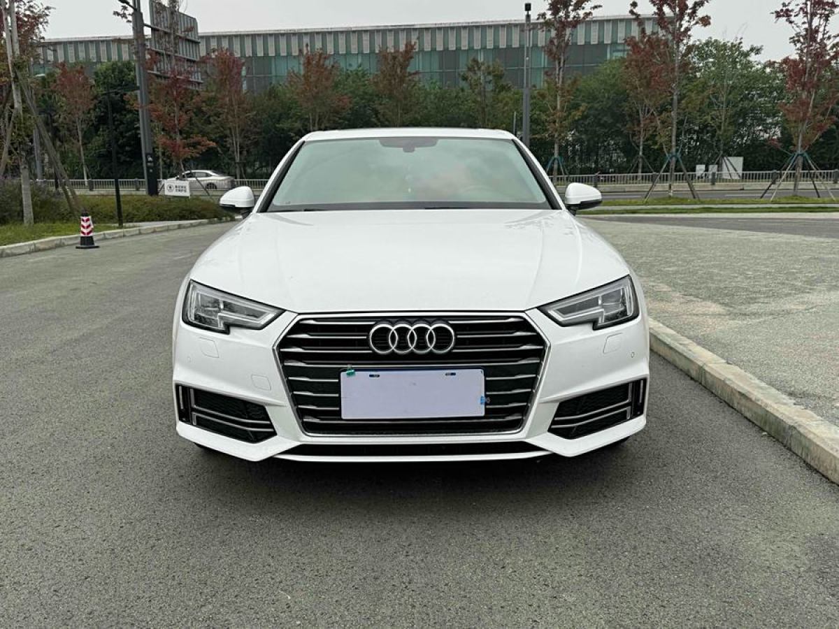 奧迪 奧迪A4L  2019款 40 TFSI 進(jìn)取型 國(guó)VI圖片