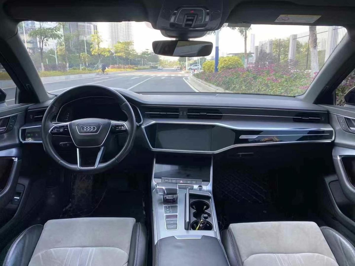 奧迪 奧迪A6L  2019款 40 TFSI 豪華動感型圖片