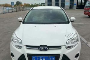 ?？怂?福特 兩廂經(jīng)典 1.8L 手動(dòng)酷白典藏版