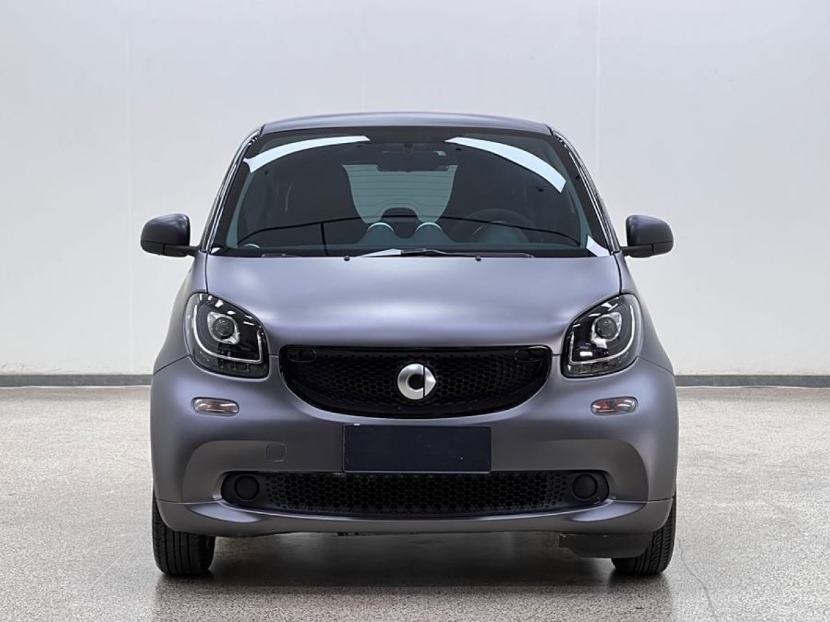 smart fortwo  2015款 1.0L 52千瓦硬頂靈動(dòng)版圖片