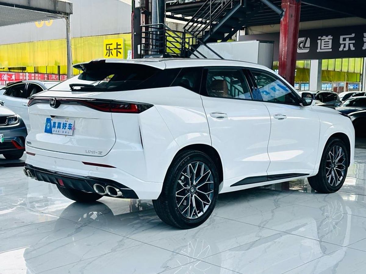 長(zhǎng)安 長(zhǎng)安UNI-Z  2025款 1.5T 尊貴型圖片