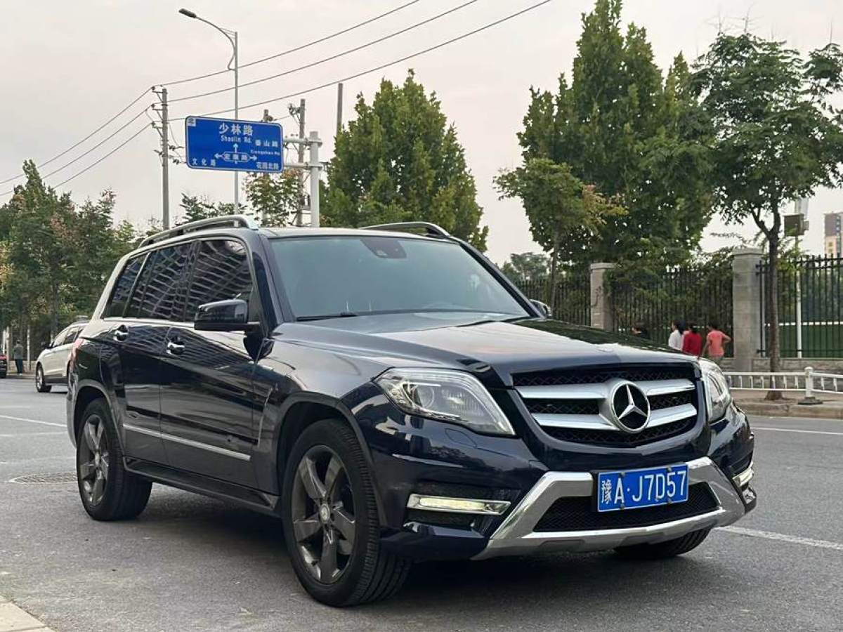 2015年9月奔馳 奔馳GLK級  2015款 GLK 260 4MATIC 時尚型 極致版