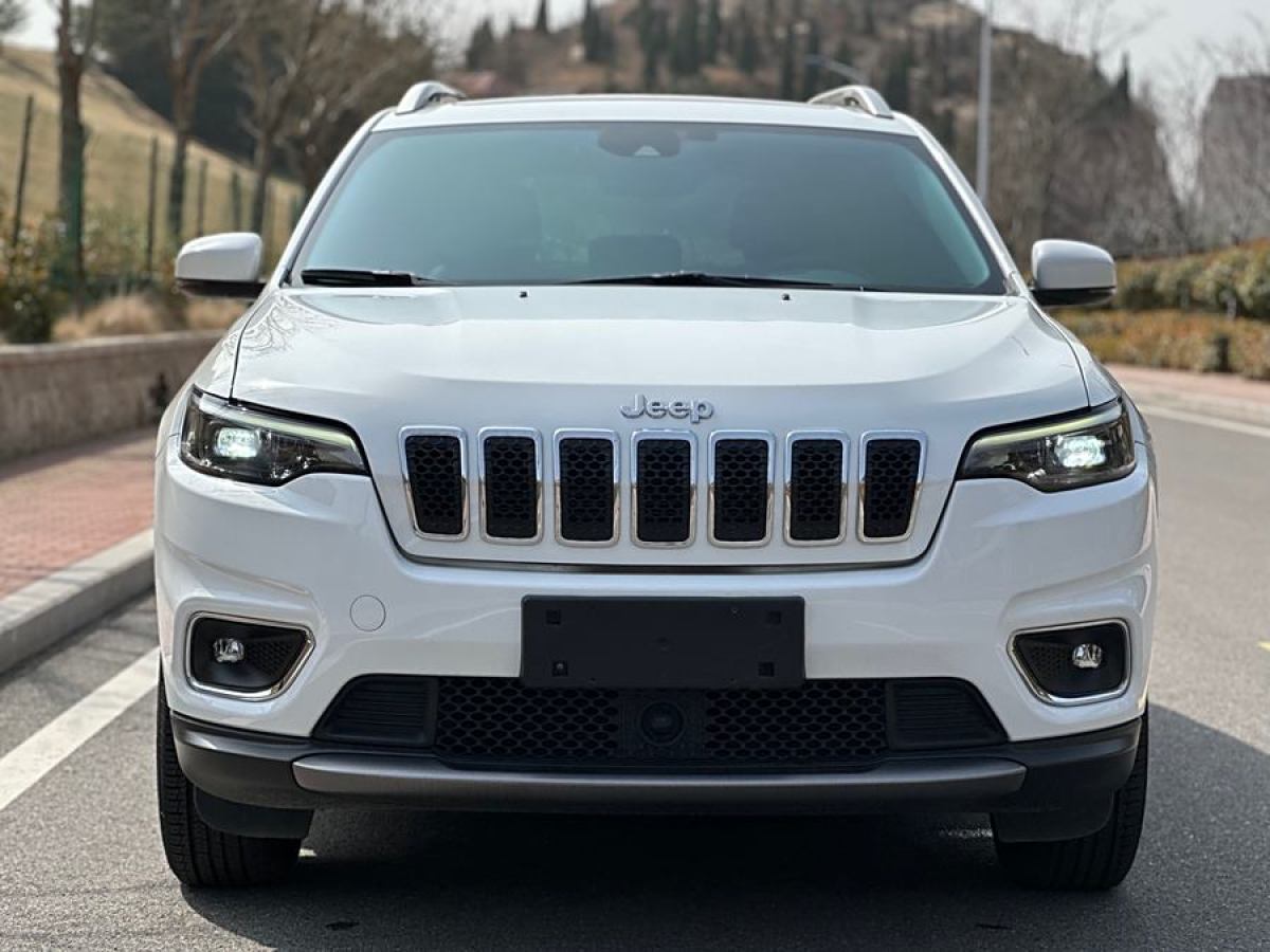 Jeep 自由光  2019款 2.0T 四驅(qū)探享版+自動駕駛智慧包圖片