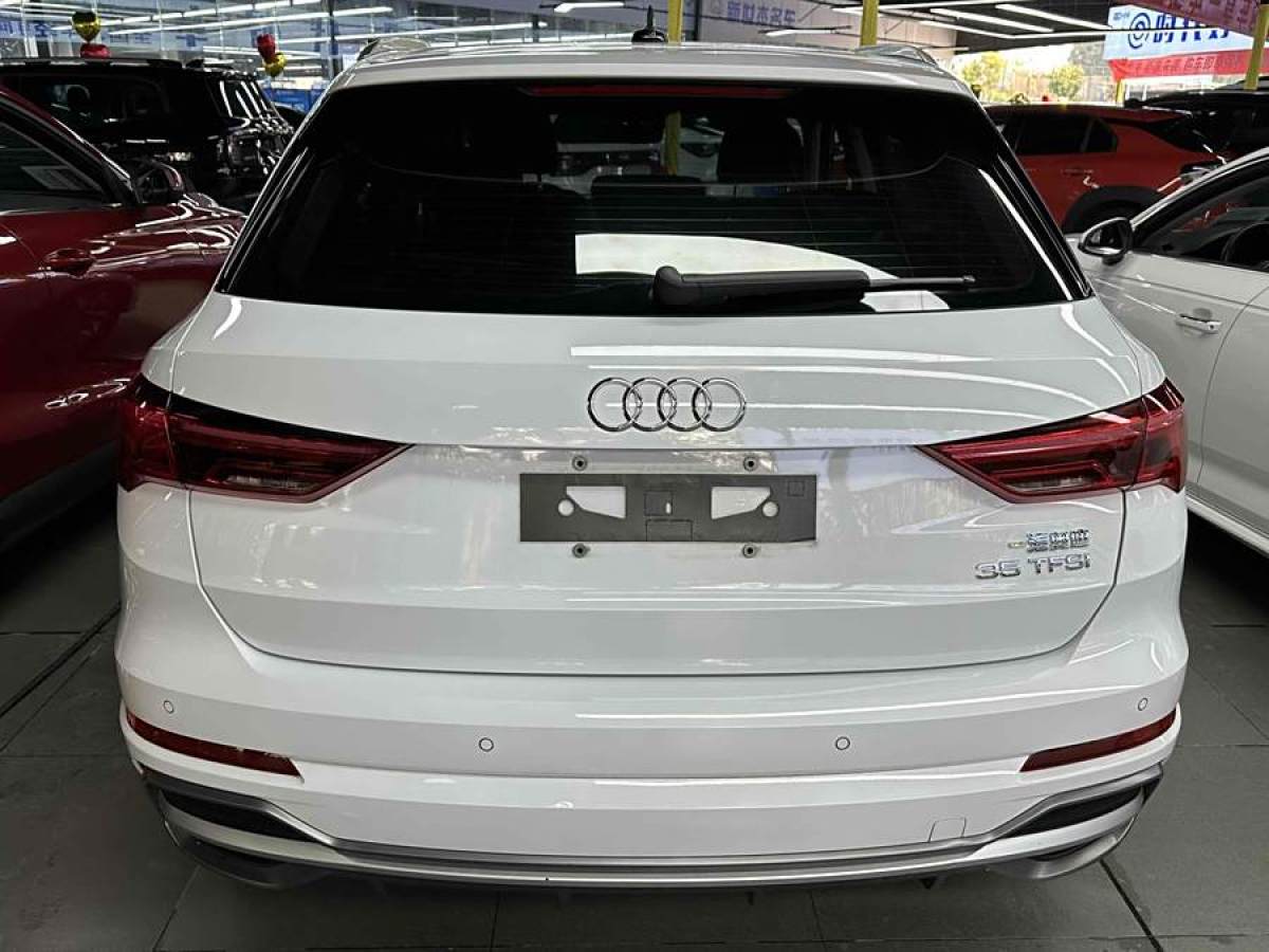 奧迪 奧迪Q3  2019款  35 TFSI 進取動感型圖片