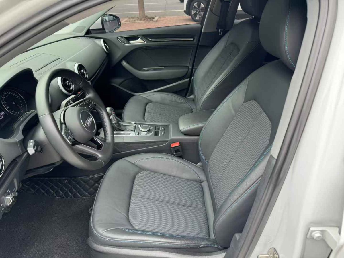 奧迪 奧迪A3  2019款 A3 35TFSI Limousine時尚型圖片