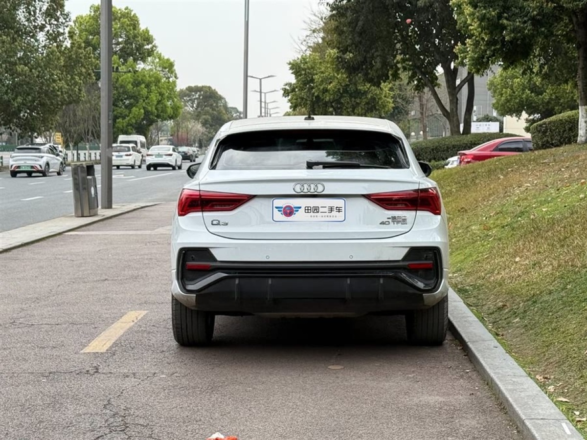 奧迪 奧迪Q3  2022款 40 TFSI 時尚動感型圖片