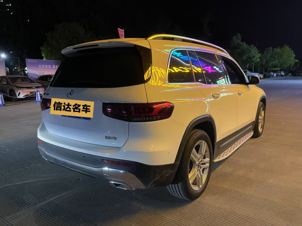 奔馳 奔馳GLB  2022款 GLB 220 動感型圖片