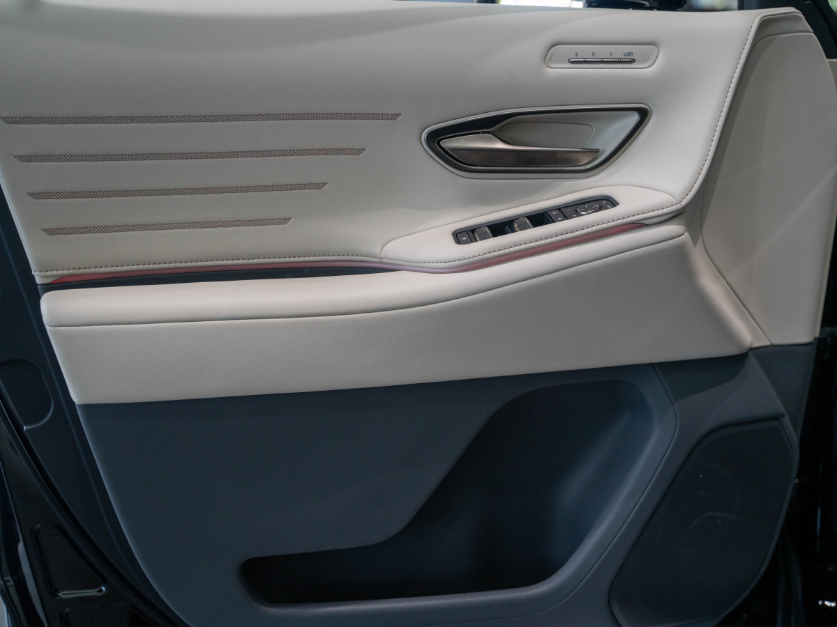 豐田 世極  2024款 3.5L PHEV 基礎(chǔ)版圖片