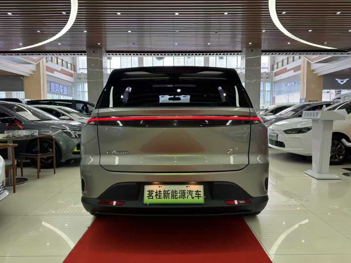 長(zhǎng)安輕型車 睿行EM80  2022款 平頂背掀門2座60kW圖片