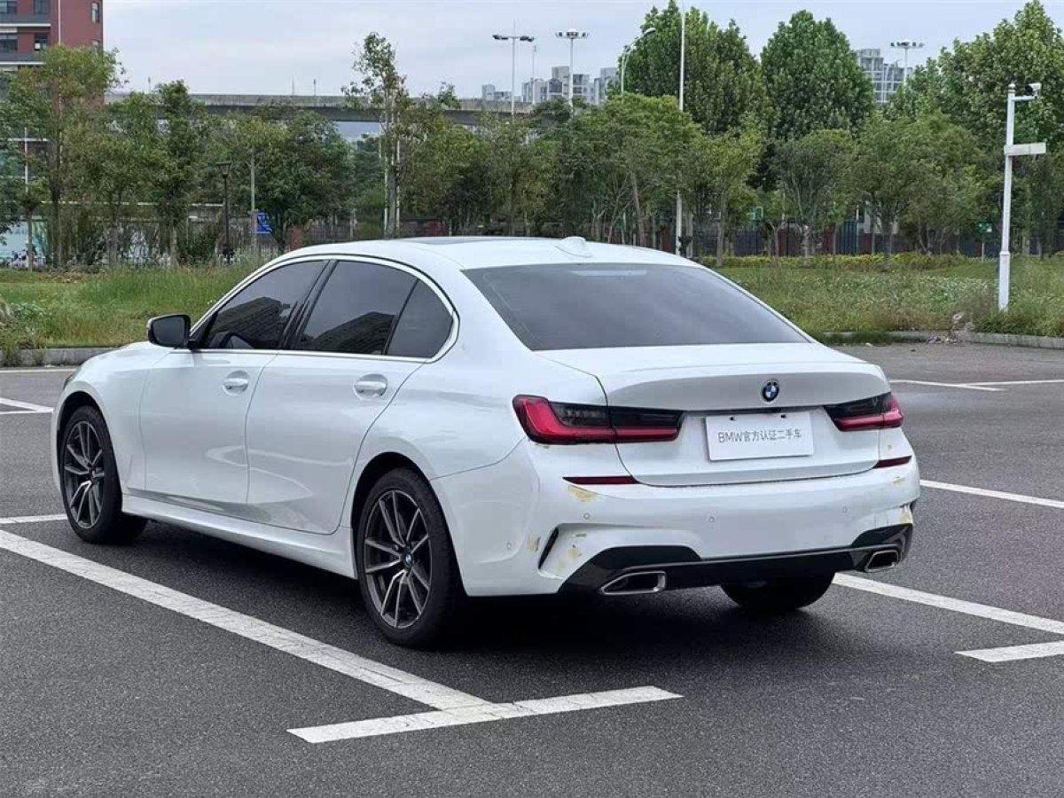 寶馬 寶馬3系  2021款 改款二 325Li xDrive M運(yùn)動(dòng)套裝圖片