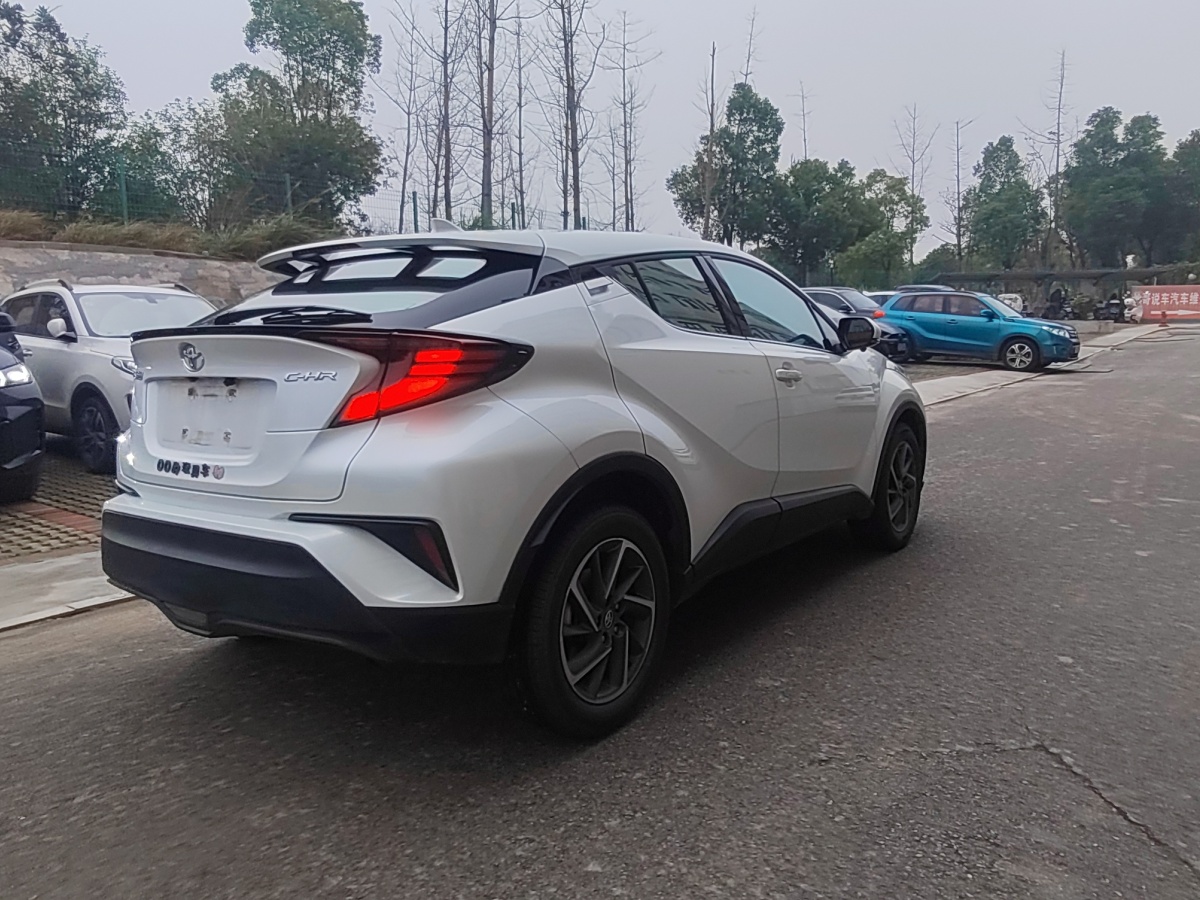 豐田 C-HR  2021款 2.0L 豪華版圖片