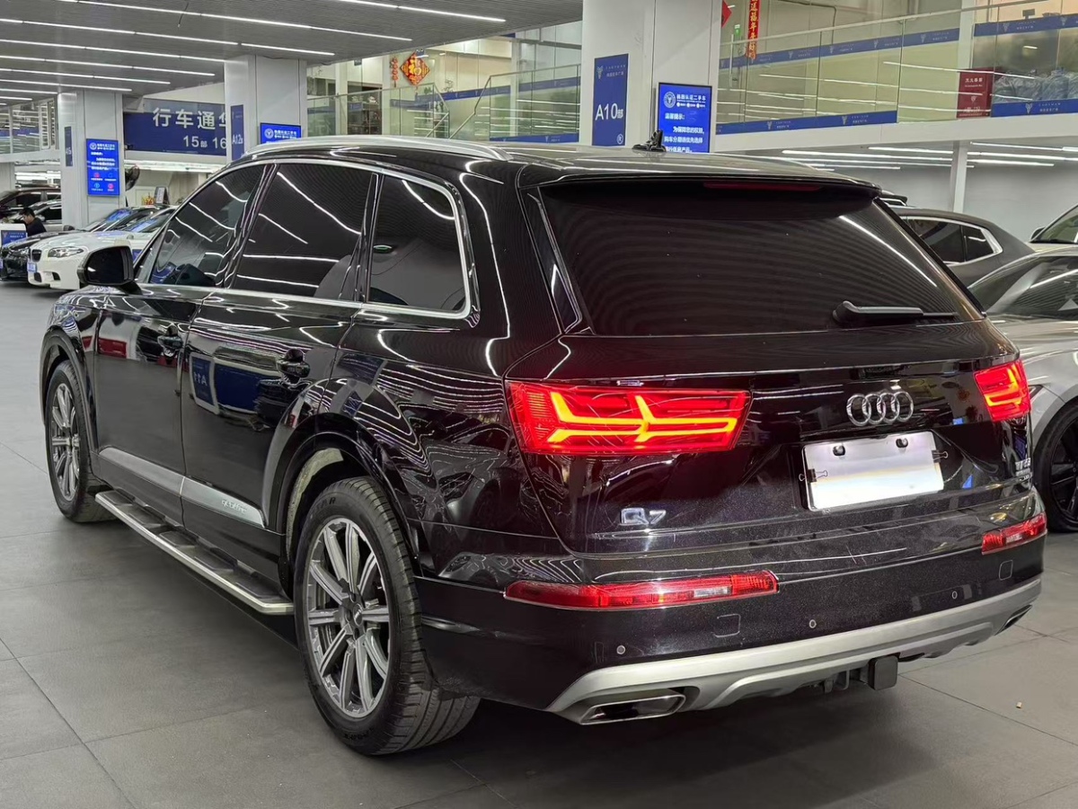 奧迪 奧迪Q7  2018款 45 TFSI 技術(shù)型圖片