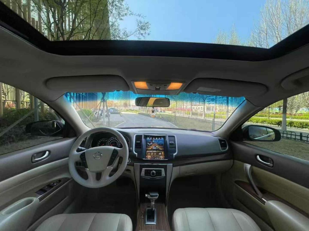 日產(chǎn) 天籟  2011款 2.0L XE標(biāo)準(zhǔn)版圖片