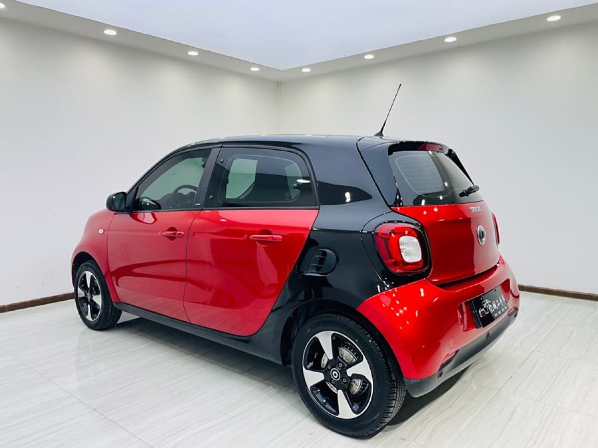 smart forfour  2018款 1.0L 52千瓦激情版圖片