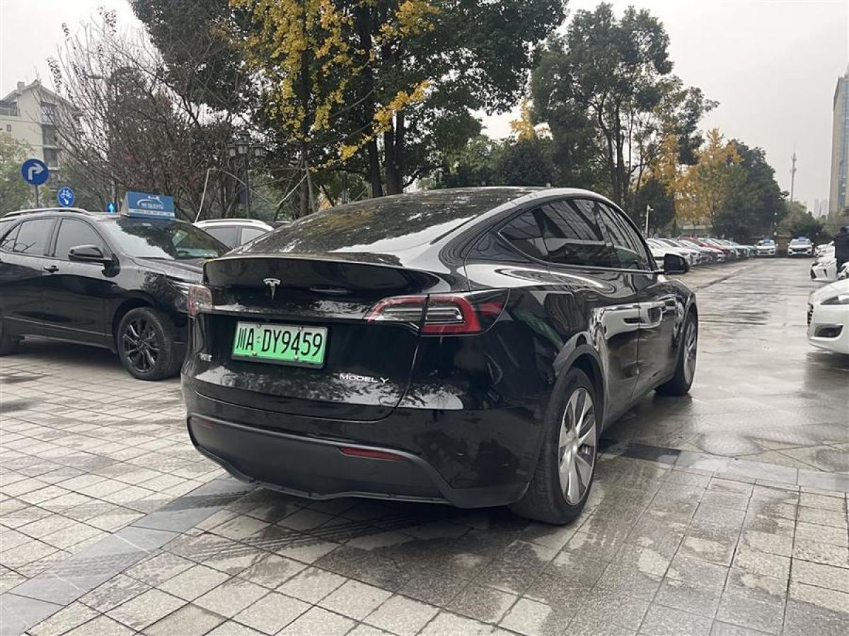 特斯拉 Model 3  2022款 后輪驅(qū)動(dòng)版圖片