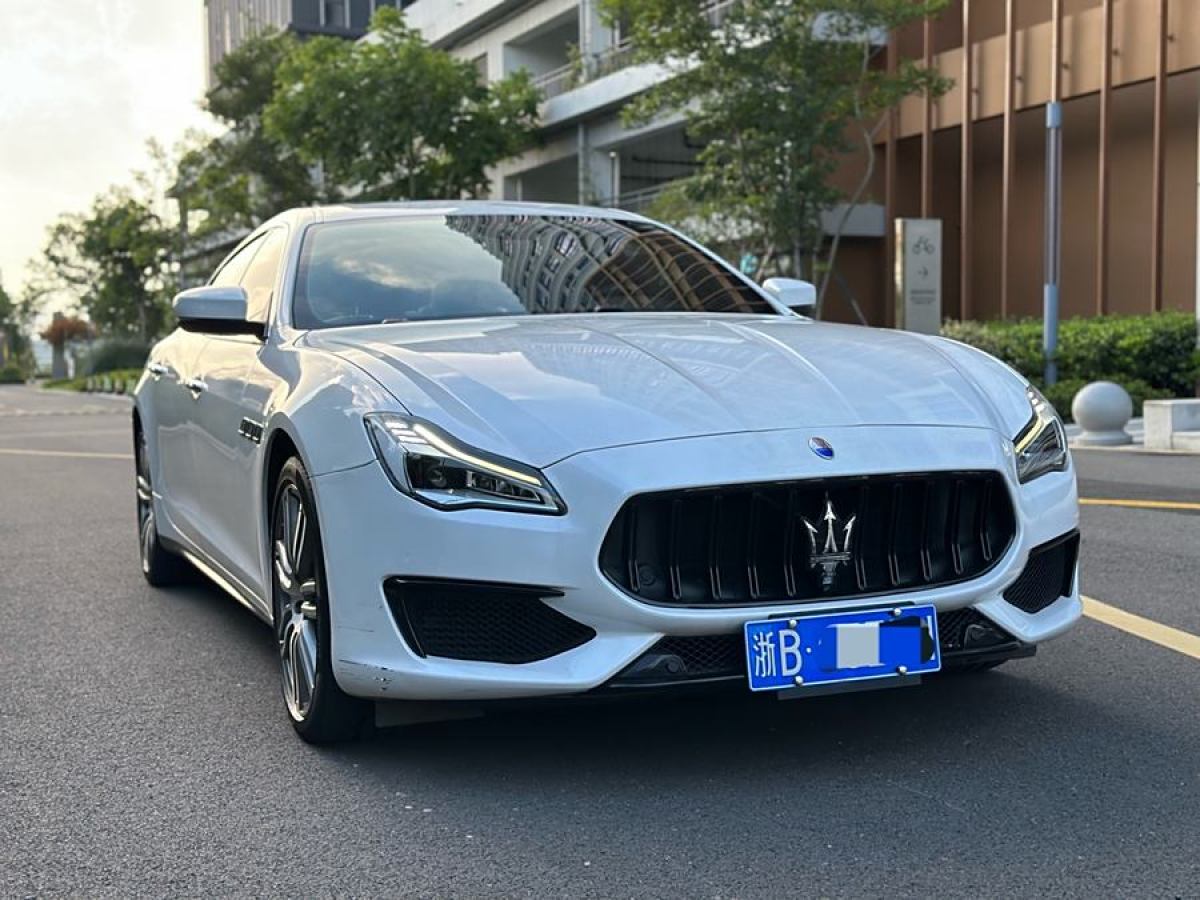 2018年1月瑪莎拉蒂 總裁  2018款 3.0T 350Hp 標(biāo)準(zhǔn)版