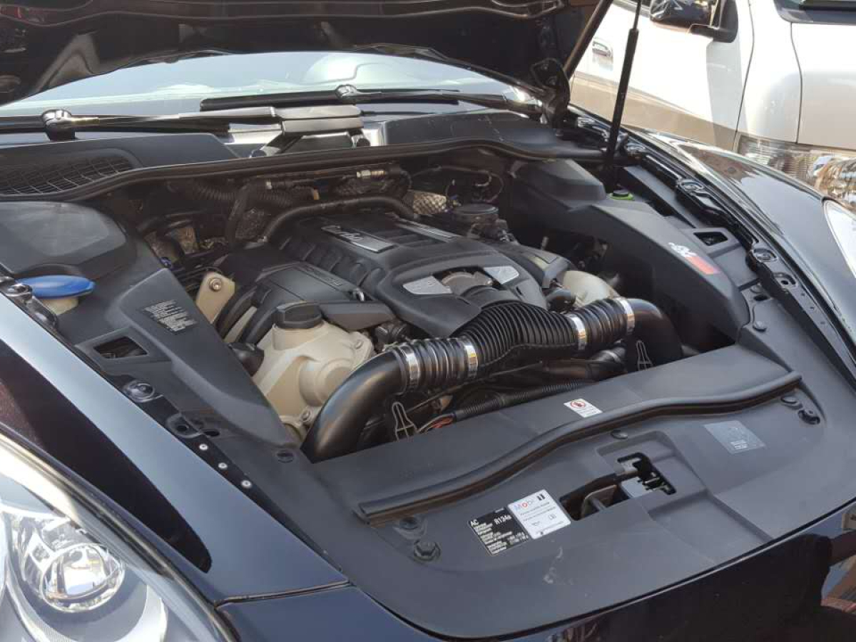 2012年6月保时捷 Cayenne  2013款 Cayenne Turbo S 4.8T