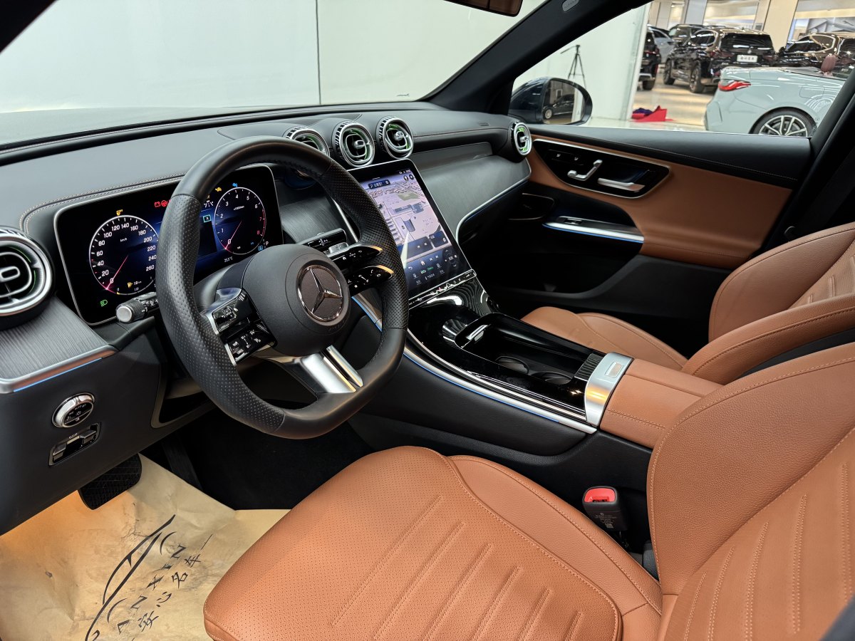 2023年5月奔馳 奔馳GLC  2024款 改款 GLC 260 L 4MATIC 豪華型 5座