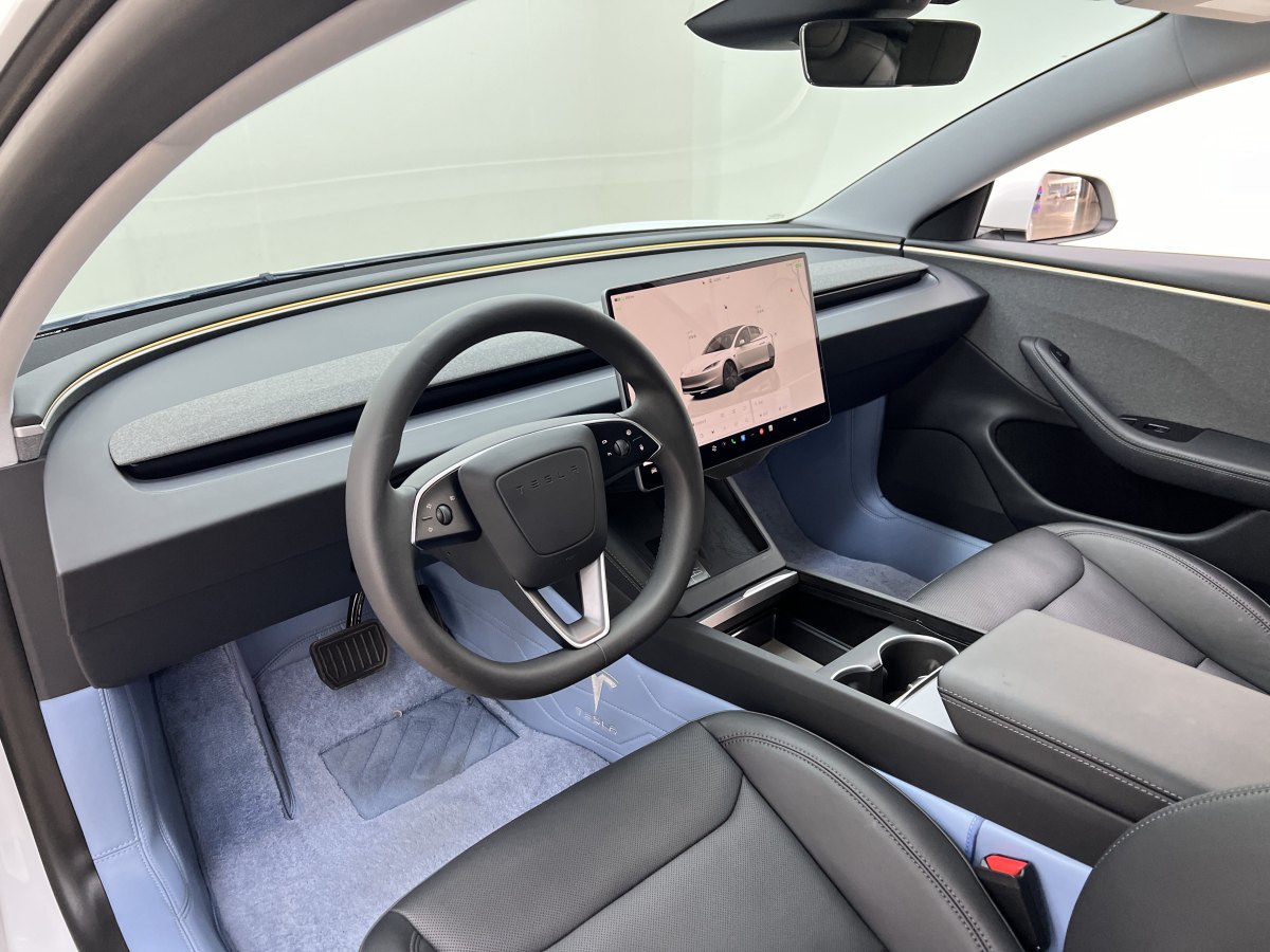 特斯拉 Model 3  2023款 煥新版 后輪驅(qū)動圖片