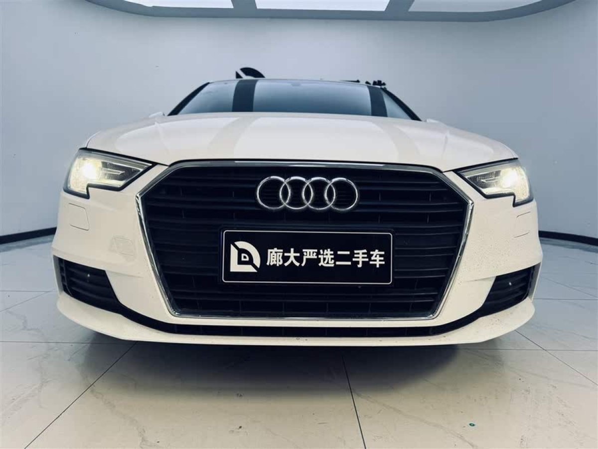奧迪 奧迪A3  2018款 30周年年型 Sportback 35 TFSI 進取型圖片