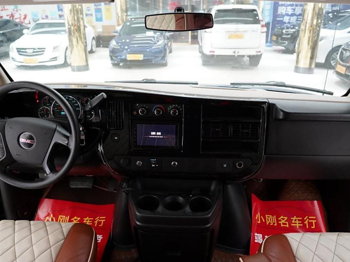 2014年2月GMC SAVANA  2013款 6.0L 豪華隱私屏版7座