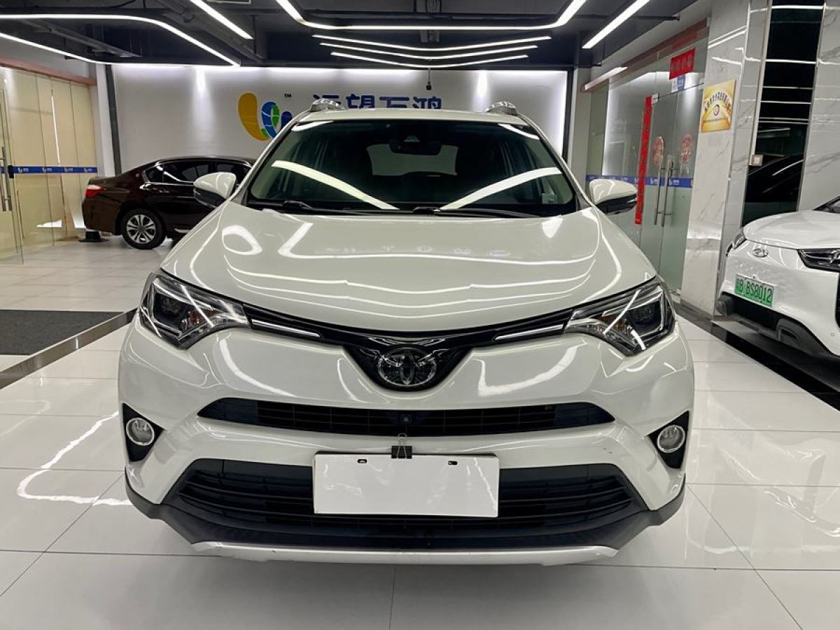 豐田 RAV4榮放  2018款 2.5L 自動(dòng)四驅(qū)精英i版圖片