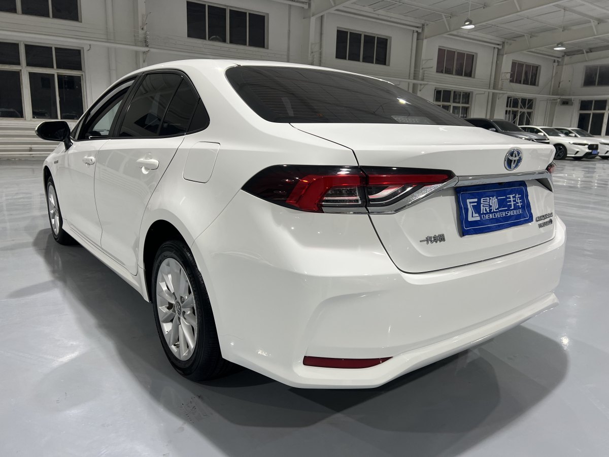 丰田 卡罗拉  2021款 双擎 1.8L E-CVT精英版图片