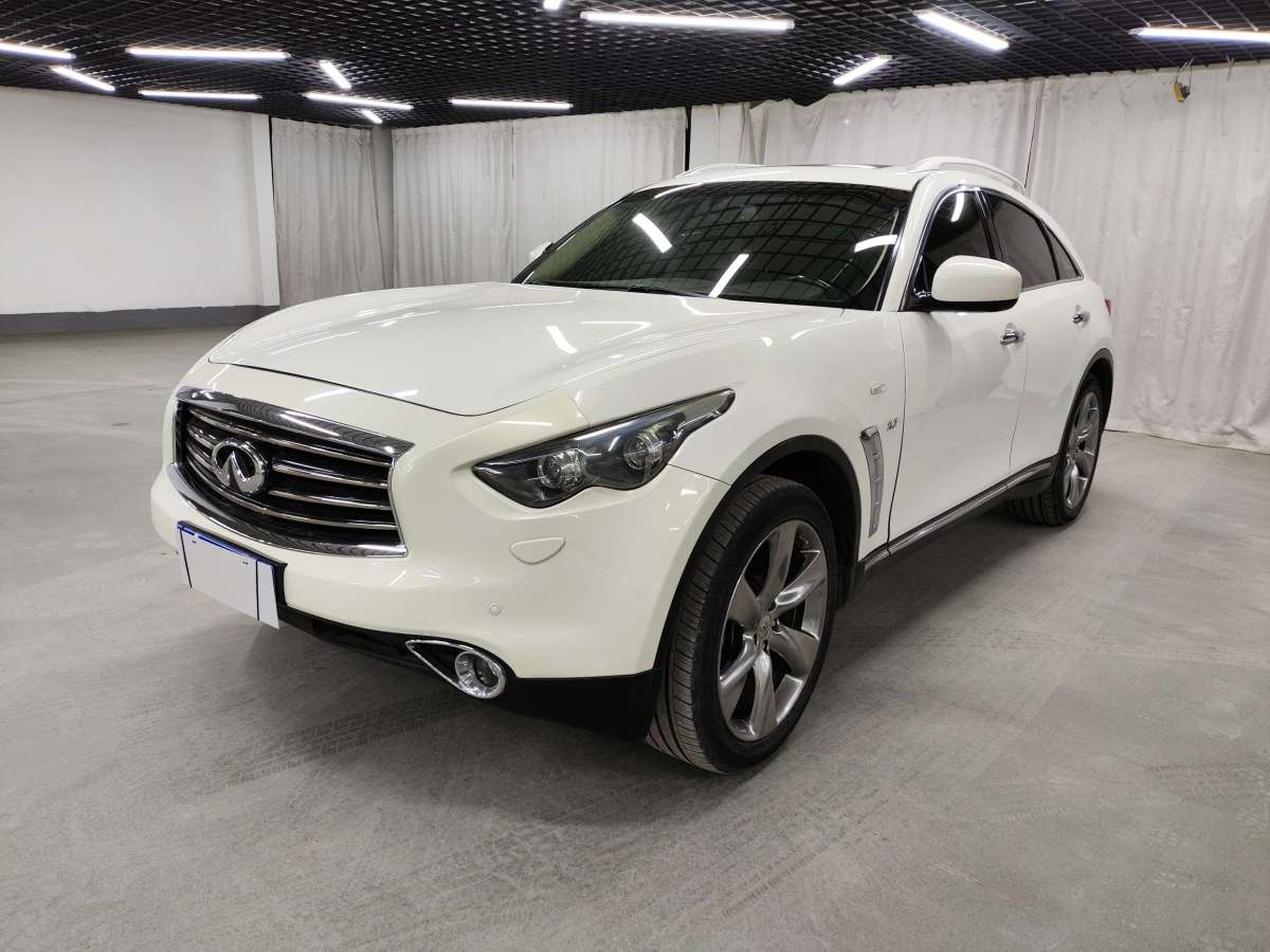 英菲尼迪 QX70  2013款 3.7L 標(biāo)準(zhǔn)版圖片