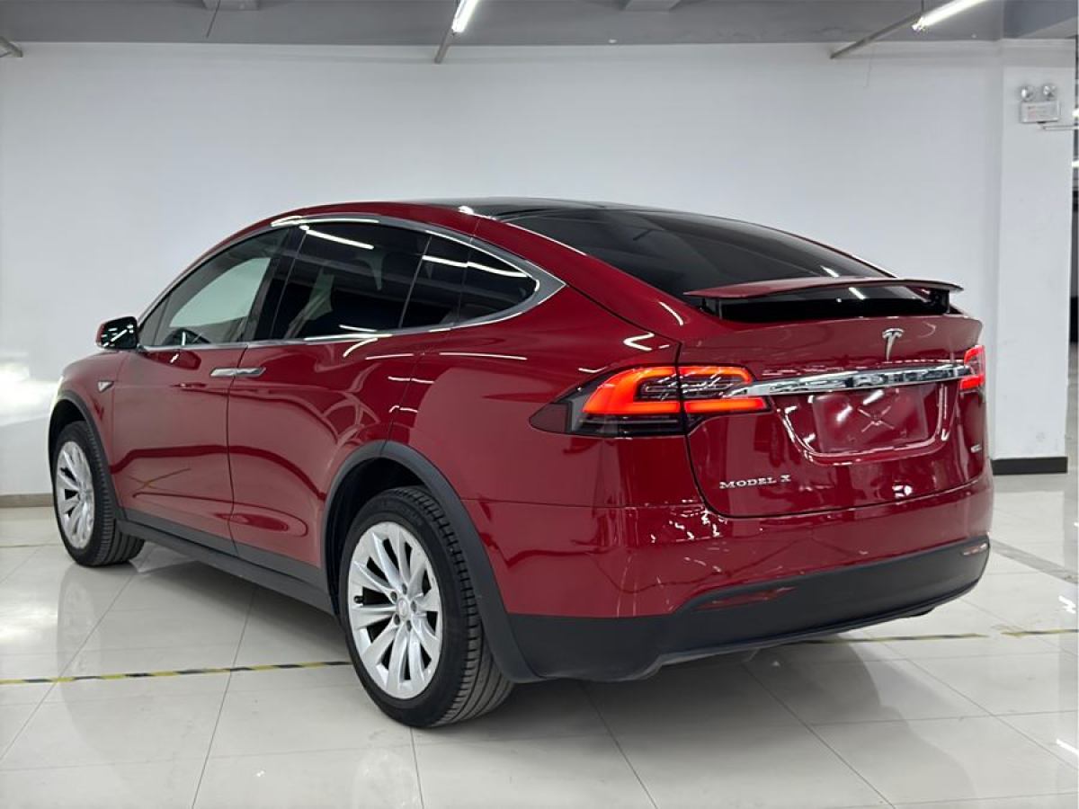 特斯拉 Model X  2016款 Model X 60D圖片