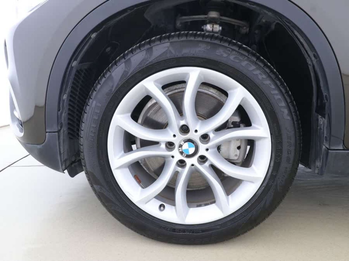 寶馬 寶馬X6  2017款 xDrive35i 領(lǐng)先型圖片