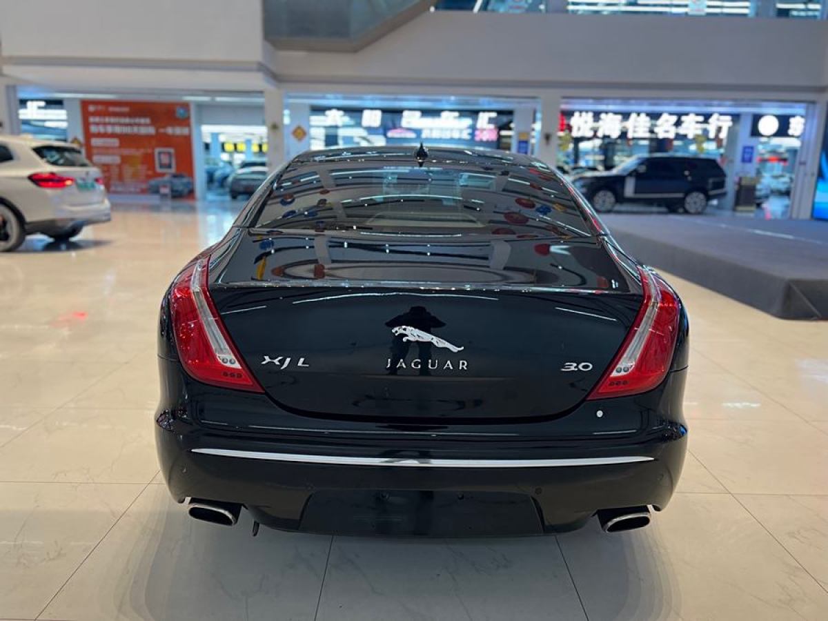 捷豹 XJ  2013款 XJL 3.0 SC 全景商務(wù)版圖片