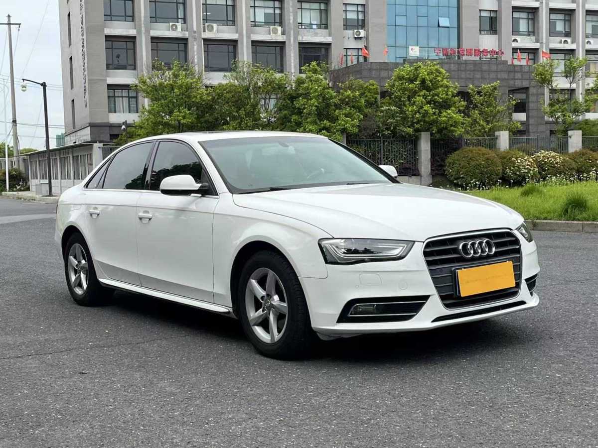 奧迪 奧迪A4L  2015款 35 TFSI 自動標準型圖片