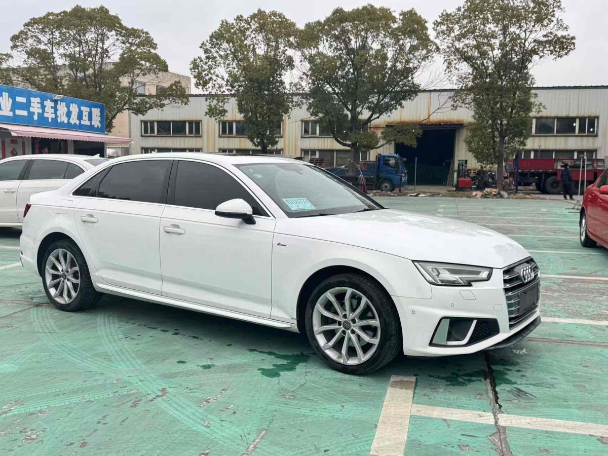 奧迪 奧迪A4L  2019款 40 TFSI 進(jìn)取型 國V圖片