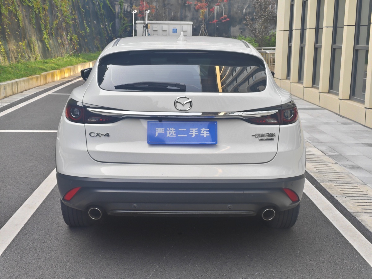 2021年7月馬自達(dá) CX-4  2021款 2.0L 自動(dòng)兩驅(qū)藍(lán)天品位版