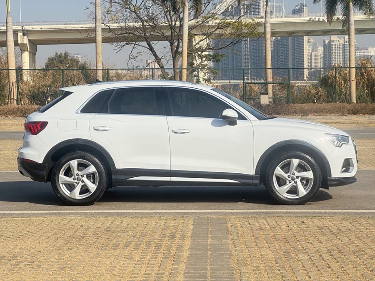 奧迪 奧迪Q3  2019款  35 TFSI 進取致雅型圖片