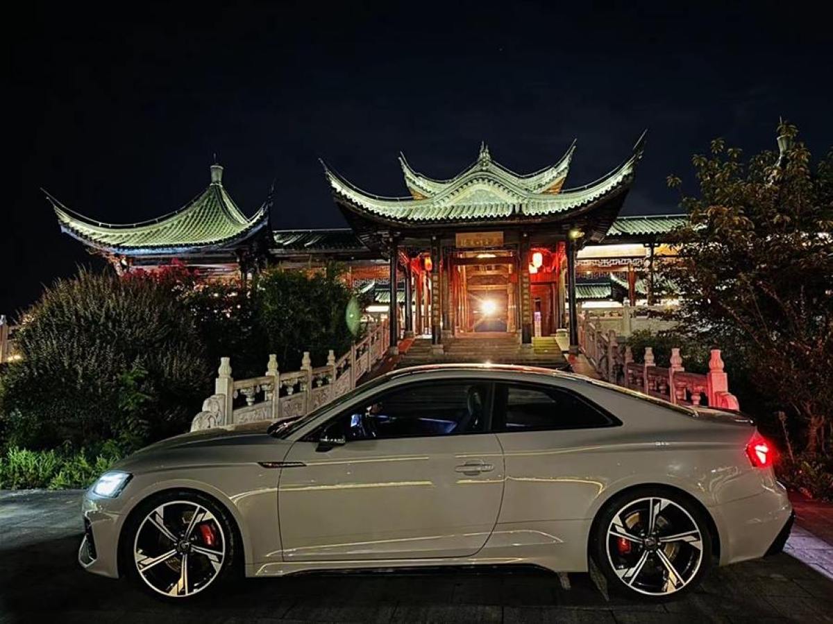 奧迪 奧迪RS 5  2021款 RS5 Coupe 黑曜版圖片