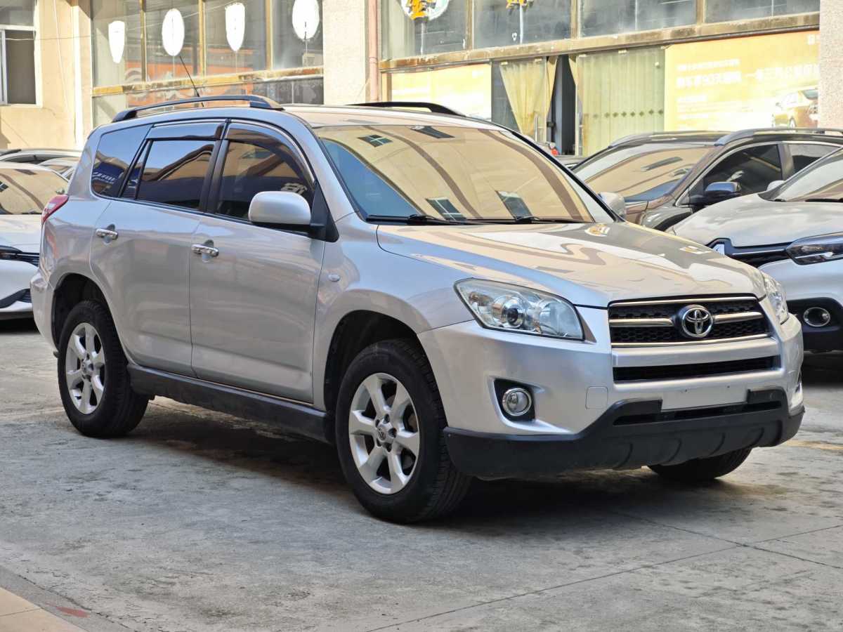 豐田 RAV4  2019款 榮放 2.0L CVT兩驅(qū)先鋒版圖片