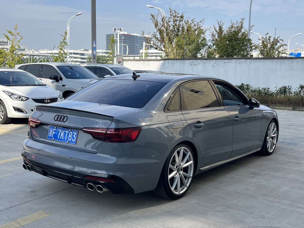 2020年11月奧迪 奧迪A4L  2020款 40 TFSI quattro 豪華動(dòng)感型